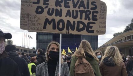 Le vieux monde se meurt